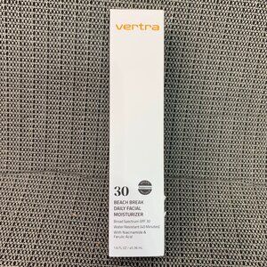 Vertra Beach Break Daily Facial Moisturizer 30 SPF water resistant 1.6 fl oz